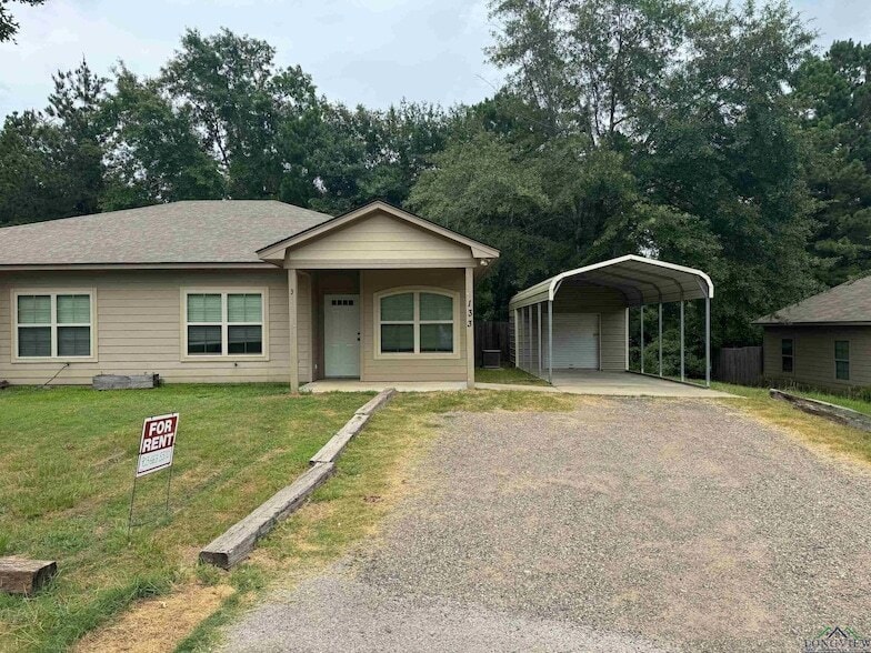 133 Summer Creek Dr in Longview, TX - Building Photo