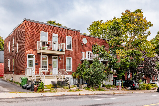 3545A Décarie Boul in Montréal, QC - Building Photo - Primary Photo