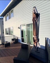 2071 S Jasper Dr in Cornelius, OR - Building Photo - Building Photo