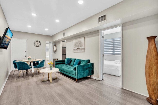 property at 10004 E Bay Harbor Dr