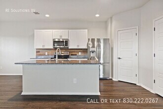 12802 Lucas Ridge Dr in San Antonio, TX - Building Photo - Building Photo