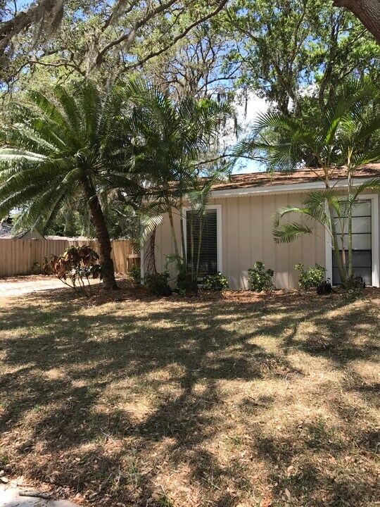 2633 Pursell Cir, Unit 2633 Pursell circle in Sarasota, FL - Building Photo