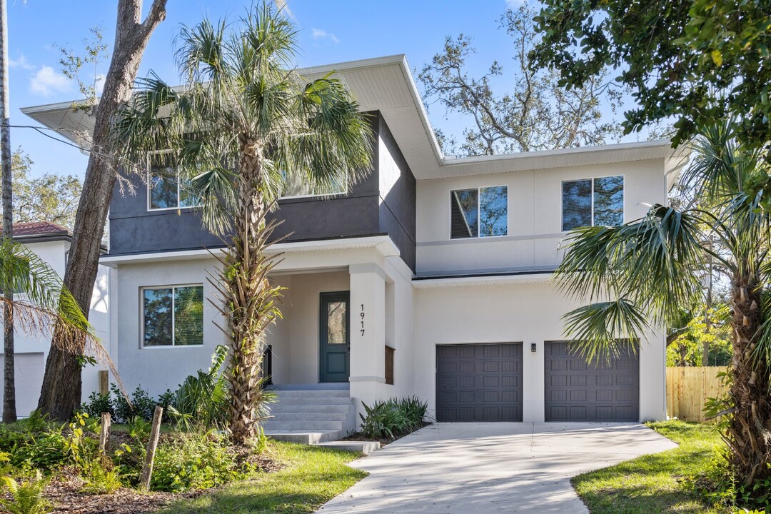 1917 E Hamilton Ave in Tampa, FL - Building Photo