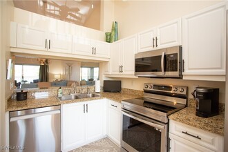 6496 Huntington Lakes Cir in Naples, FL - Building Photo - Building Photo