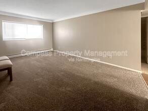 2841 S Burdick St in Kalamazoo, MI - Building Photo - Building Photo
