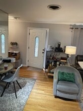 273 Rea Ave Ext in Hawthorne, NJ - Foto de edificio - Building Photo