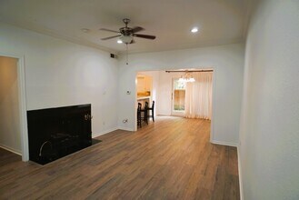 11711 Memorial Dr in Houston, TX - Foto de edificio - Building Photo