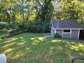 1416 Maple Ln in Lawrence, KS - Building Photo - Building Photo