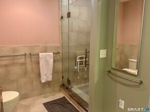 45 Farview Ave in Old Saybrook, CT - Building Photo - Building Photo