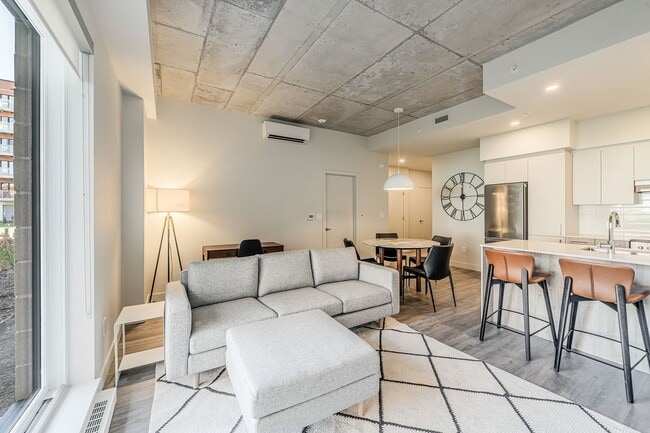 property at 205 Blvd. Marcel-Laurin