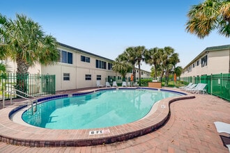 Spectra at Plantation in Plantation, FL - Building Photo - Building Photo