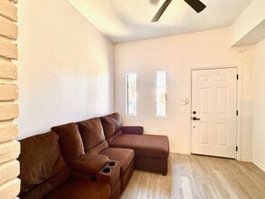 1515 Madison St in Laredo, TX - Building Photo - Building Photo