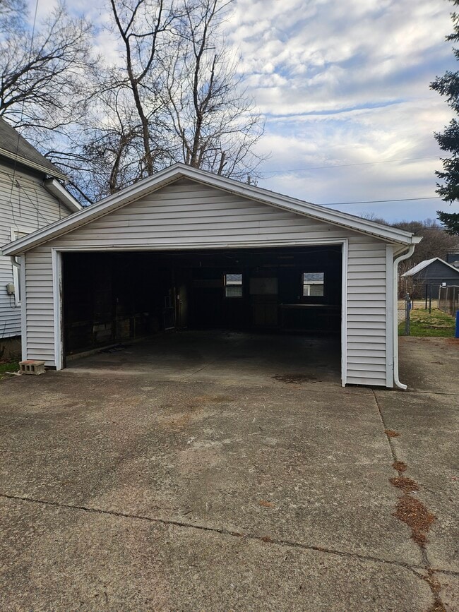 317 N Norton St in Mount Vernon, OH - Foto de edificio - Building Photo