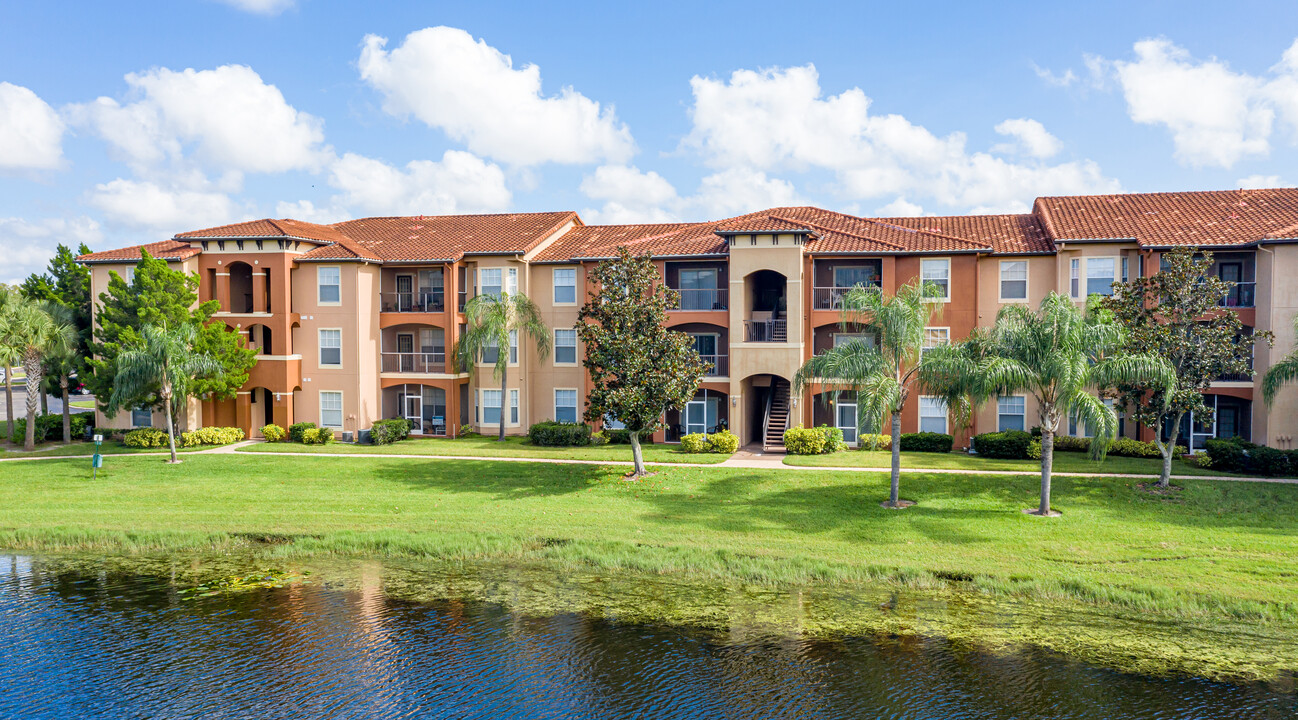 The Palms Club Orlando in Orlando, FL - Foto de edificio