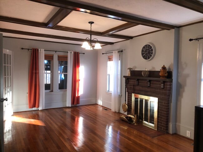 61 Hadwen Rd in Worcester, MA - Building Photo - Building Photo