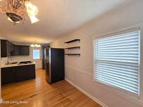 2405 Blankenbaker Rd in Louisville, KY - Building Photo - Building Photo