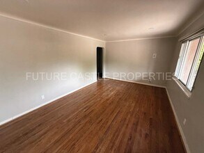 1009 Bryn Mawr Dr NE in Albuquerque, NM - Building Photo - Building Photo