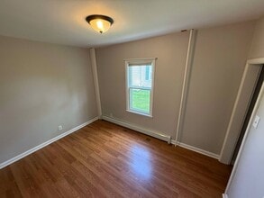 512 8th St S, Unit 1-Main in Virginia, MN - Building Photo - Building Photo