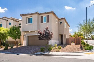 8995 Elati Ct in Las Vegas, NV - Building Photo - Building Photo