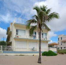 Parkhill in Lauderdale-by-the-Sea, FL - Building Photo - Building Photo