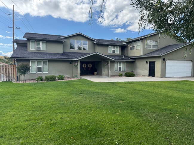 property at 19 W 4750 N