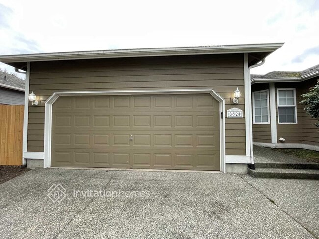 property at 8628 15th St NE