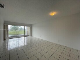7410 Woodmont Terrace in Tamarac, FL - Building Photo