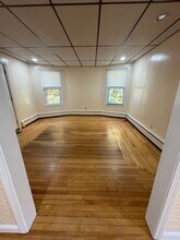 28 Hermitage Ln, Unit First Floor in Worcester, MA - Building Photo - Building Photo