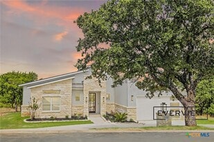 1314 Clayton Nolen Dr in Horseshoe Bay, TX - Building Photo