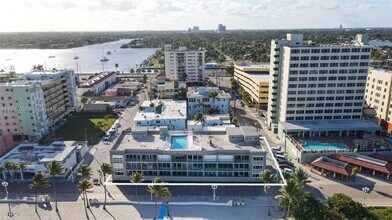 201 Van Buren St in Hollywood, FL - Foto de edificio - Building Photo