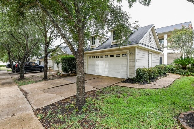 5830 Silver Oak in Missouri City, TX - Building Photo - Building Photo