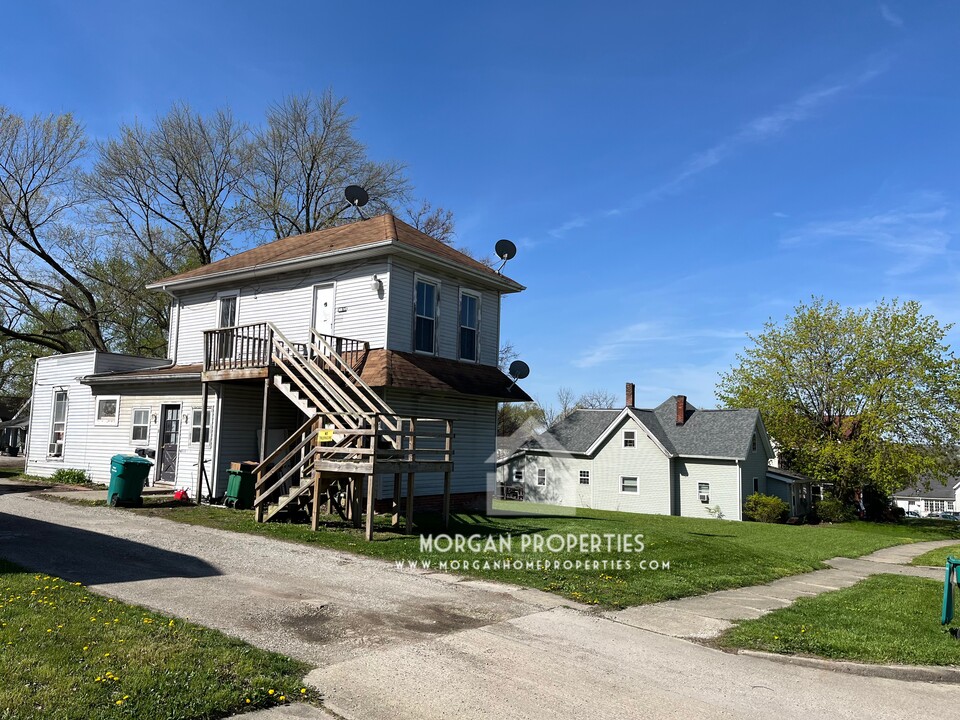 925 Broad St, Unit .5 in New Castle, IN - Building Photo