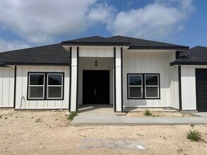 1787 Diego Loop in Del Rio, TX - Building Photo - Building Photo