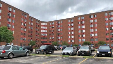 27 Mt Vernon St in Worcester, MA - Building Photo - Building Photo