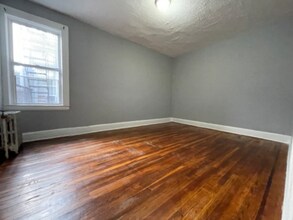 691 Elizabeth Ave-Unit -53 in Newark, NJ - Building Photo - Building Photo