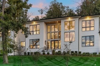 1323 Harding Pl in Nashville, TN - Building Photo - Building Photo