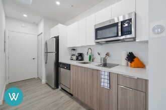 136 NW 26th St in Miami, FL - Building Photo - Building Photo