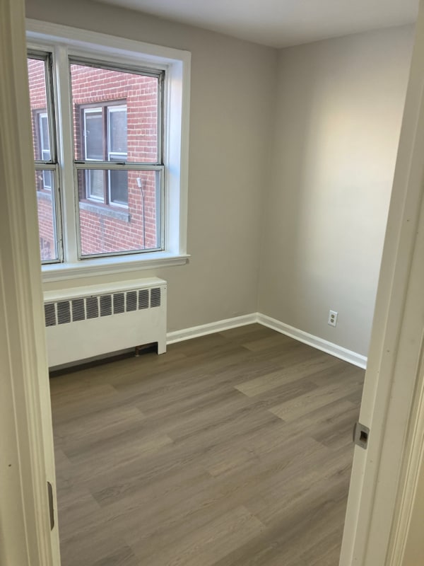 44 Irving St, Unit 1 in Newark, NJ - Building Photo - Building Photo