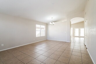 6925 E Laguna Azul Ave in Mesa, AZ - Building Photo - Building Photo