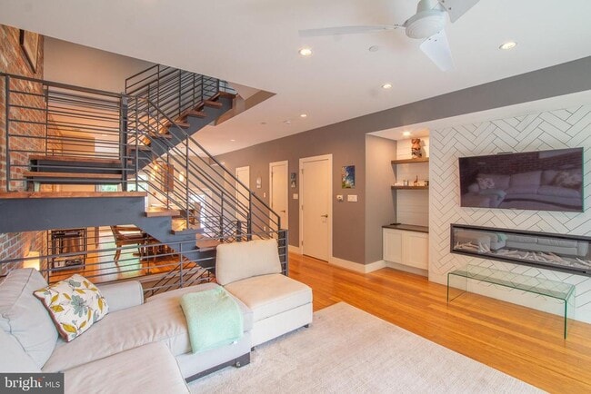 property at 1007 S 17th St