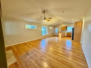 2521 SW 11th St in Battle Ground, WA - Building Photo - Building Photo