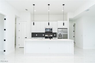 903 NE 23rd St in Cape Coral, FL - Building Photo - Building Photo