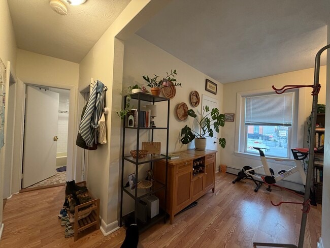 2 Central St, Unit #4 in Somerville, MA - Building Photo - Building Photo