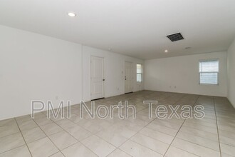 7812 Ruellia Rd in McKinney, TX - Building Photo - Building Photo