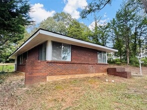 807 Gillespie St in Prattville, AL - Building Photo - Building Photo