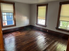 537 Cleveland Ave SW in Canton, OH - Building Photo - Building Photo