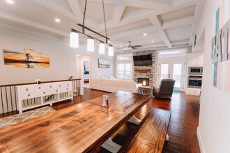 1906 Almand Dr in Bentonville, AR - Building Photo - Building Photo