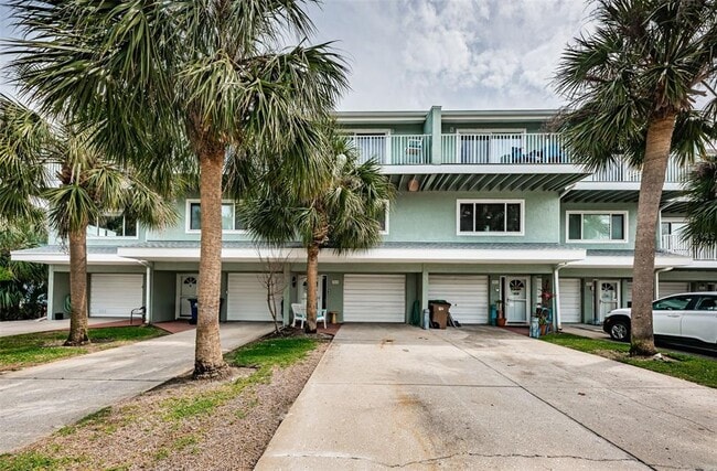 2515 Bay Blvd in Indian Rocks Beach, FL - Building Photo - Building Photo