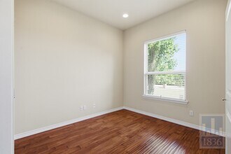 15105 General Williamson Dr in Austin, TX - Building Photo - Building Photo