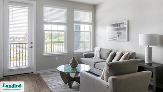 4902 Cosmos Cir in Wimauma, FL - Building Photo